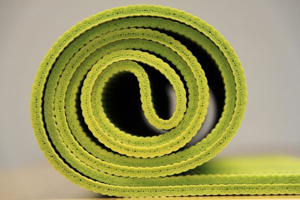 pixelcreatures-yoga-940359